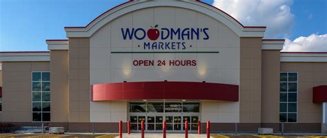 Woodman's food markets - Woodman's Food Market in Lakemoor, IL is a grocery store that focuses on providing a wide variety of grocery items at competitive prices. With a commitment to savings, selection, and service, Woodman's offers a range of products from food to liquor in a convenient 24-hour location. 